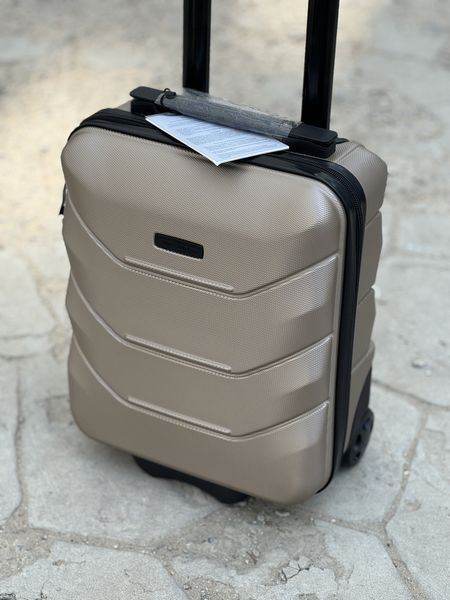 Комплект дорожных чемоданов Wings 148 (mini, S, M, L), цвет: Шампань, поликарбонат, арт. Wings ПК 148 (шам) All Wings 148 (champagne) All фото