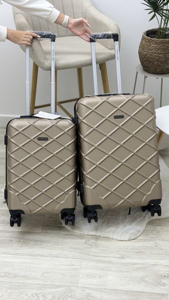 Комплект дорожных чемоданов Wings BOKD05 (XS, S, M, L), цвет: Шампань, поликарбонат, арт. Wings ПК BOKD05 (шам) All Wings rhombus (champagne) All фото