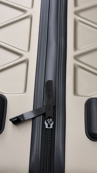 Комплект дорожных чемоданов Wings BOKD05 (XS, S, M, L), цвет: Шампань, поликарбонат, арт. Wings ПК BOKD05 (шам) All Wings rhombus (champagne) All фото