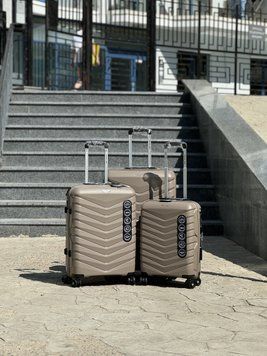 Wings 4 шт. Комплект Валіз, на колесах, дорожня сумка на колесах Wings PH01 (champagne) All фото
